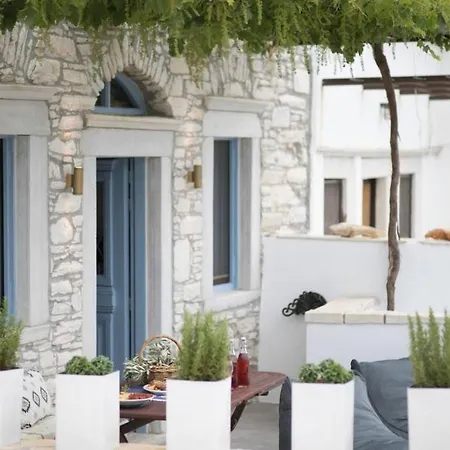 Holiday home Traditional Pirethron Aperathos
