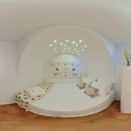 Holiday home Traditional Pirethron