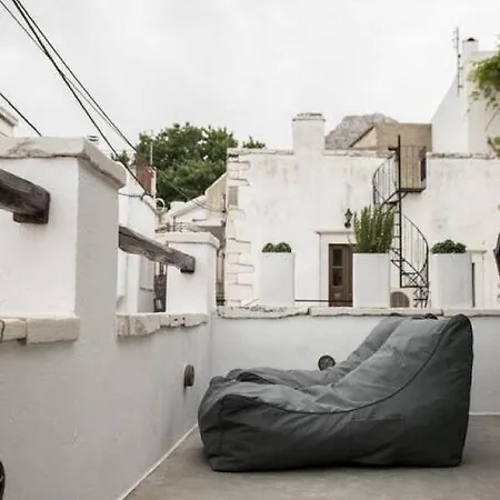 Traditional Pirethron Holiday home
