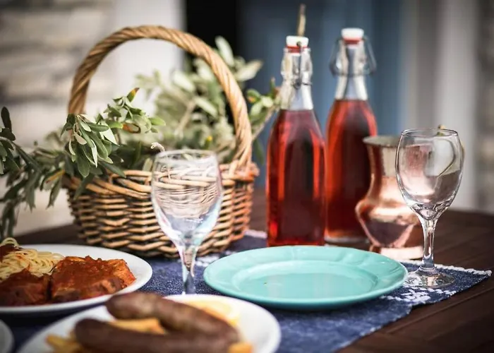 Traditional Pirethron Hébergement de vacances *