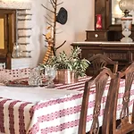 Traditional Pirethron Ferienhaus *