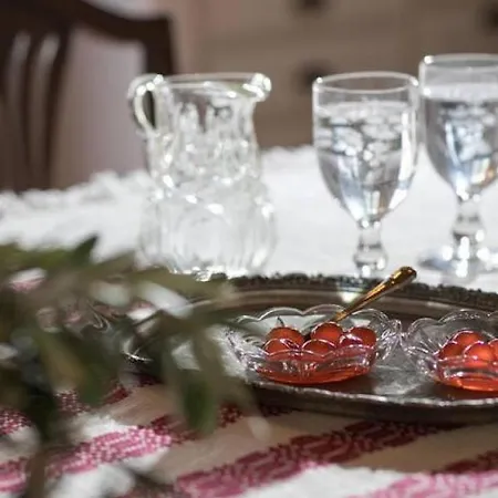 Traditional Pirethron * Απέραθος