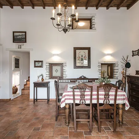 Traditional Pirethron * Aperathos