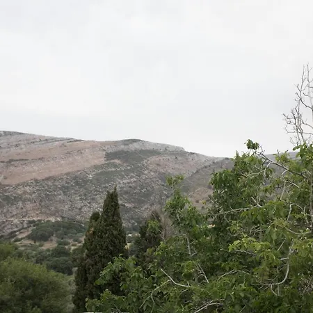 Traditional Pirethron Απέραθος