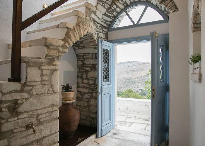 Traditional Pirethron Holiday home *