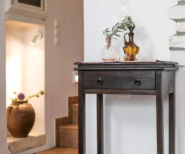 Дом отдыха Traditional Pirethron